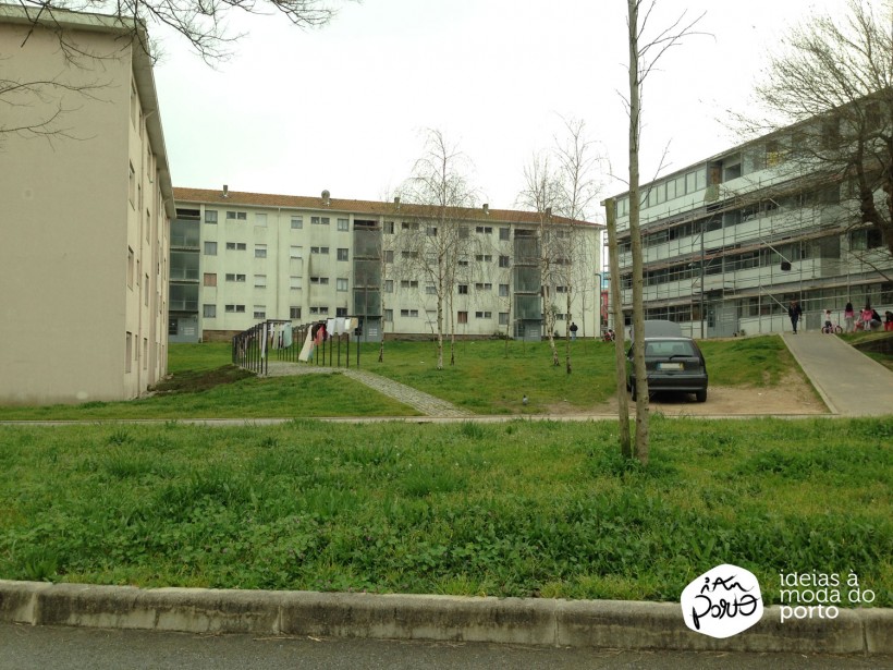 Bairro do Outeiro (Paranhos). Zona comum que poderia receber pequenas Hortas Urbanas. 