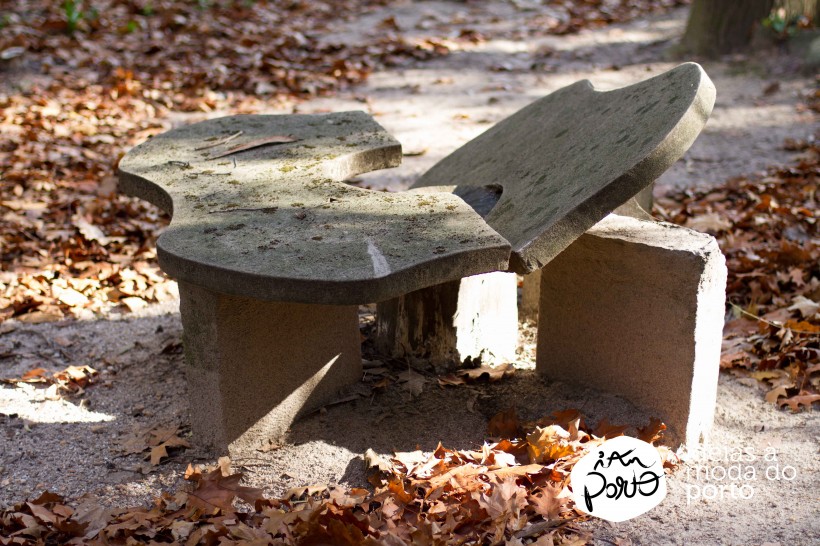 Mesa de Betão Destruída